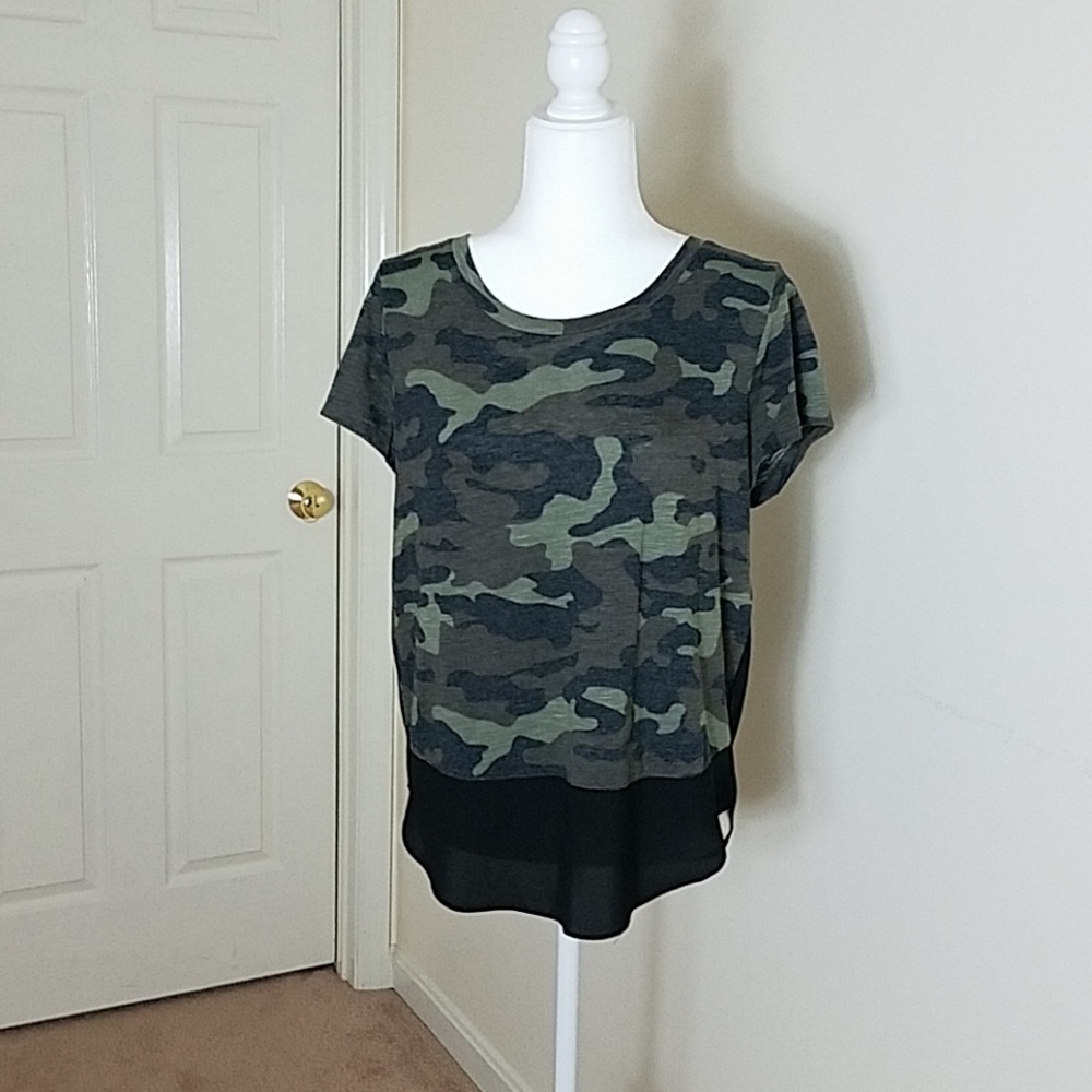 Express camo to fabric short sleeve t-shirt